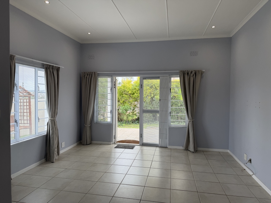 3 Bedroom Property for Sale in Beacon Bay Eastern Cape